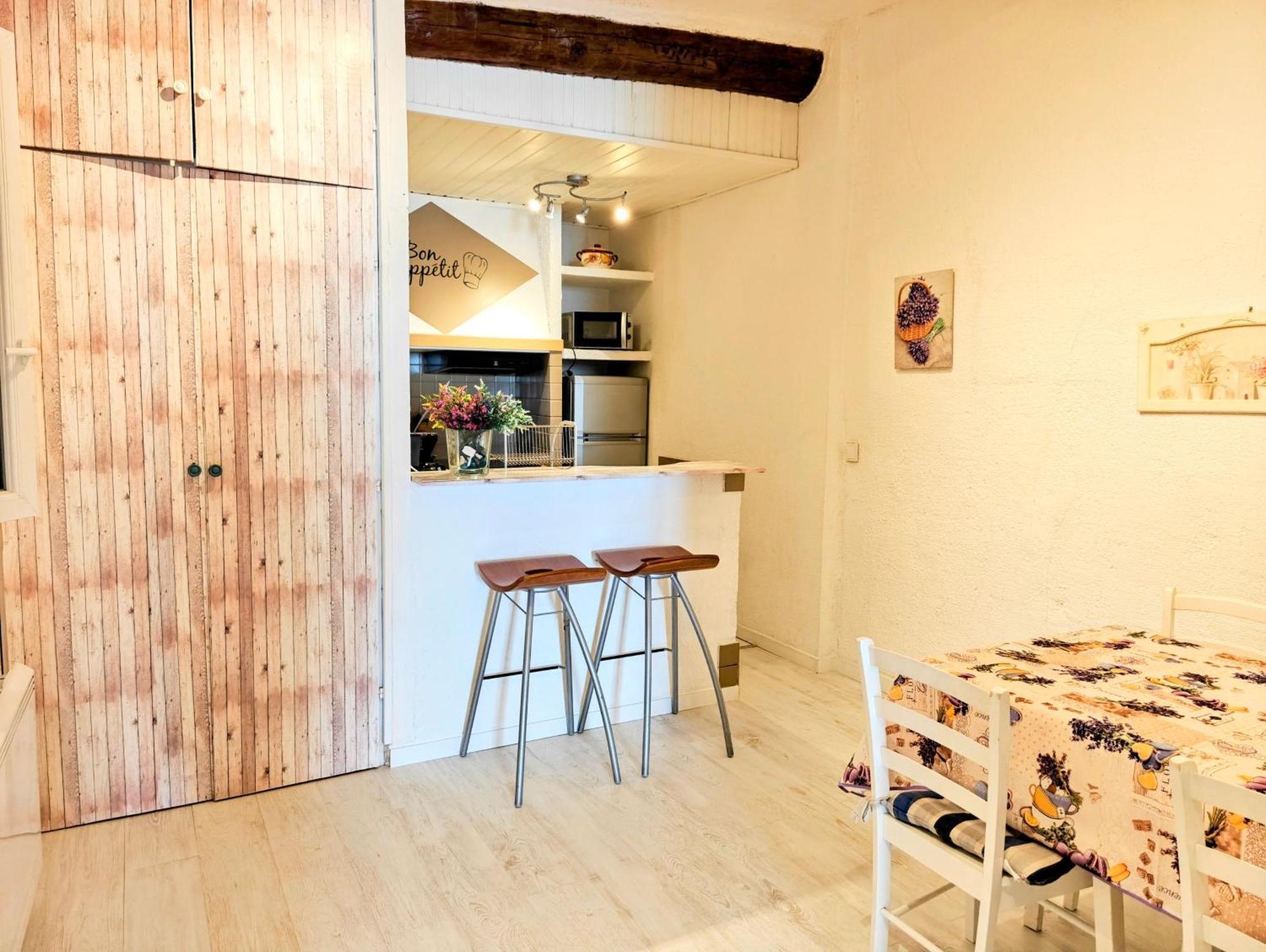 St Joseph - Great Holiday Flat - Old Town For 4 Niza Exterior foto